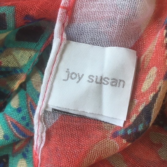 Joy Susan Large Printed Scarf Red White Blue - Picture 5 of 5